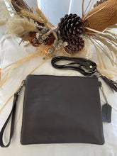 Load image into Gallery viewer, Cowhide Clutch with Hair On
